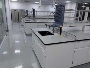 食品行業(yè)實(shí)驗(yàn)室家具案例